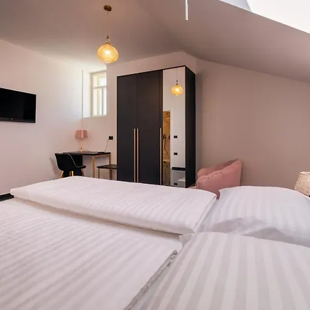 Hotel Dvorec Gregorcic