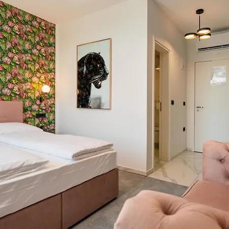 Dvorec Gregorcic מלון