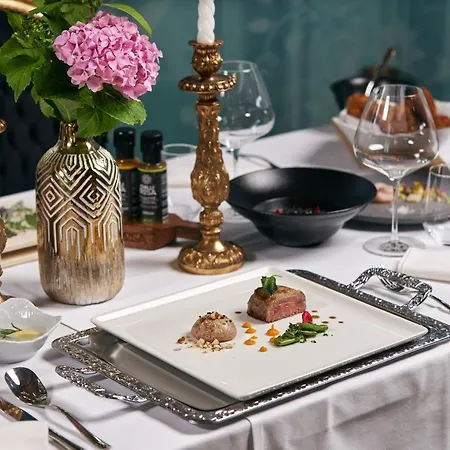 Dvorec Gregorcic מלון 4*