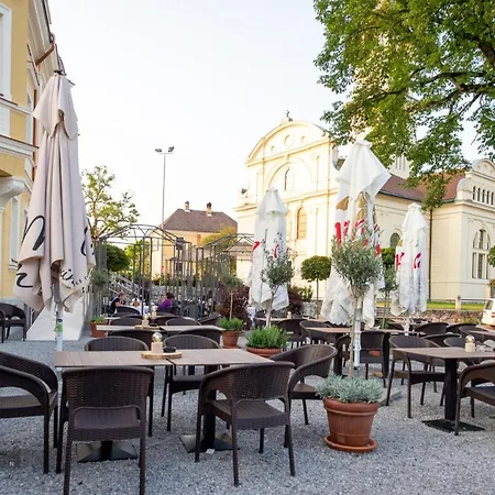 Dvorec Gregorcic Šmarješke Toplice