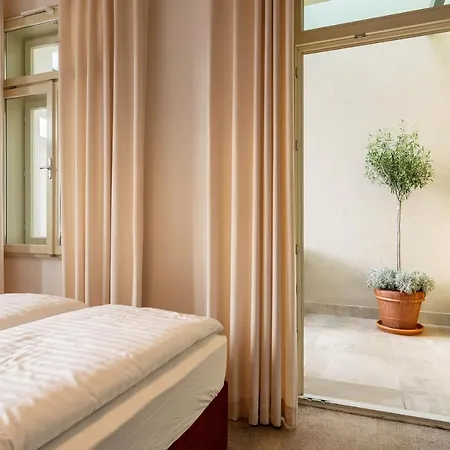 Dvorec Gregorcic 4* Šmarješke Toplice