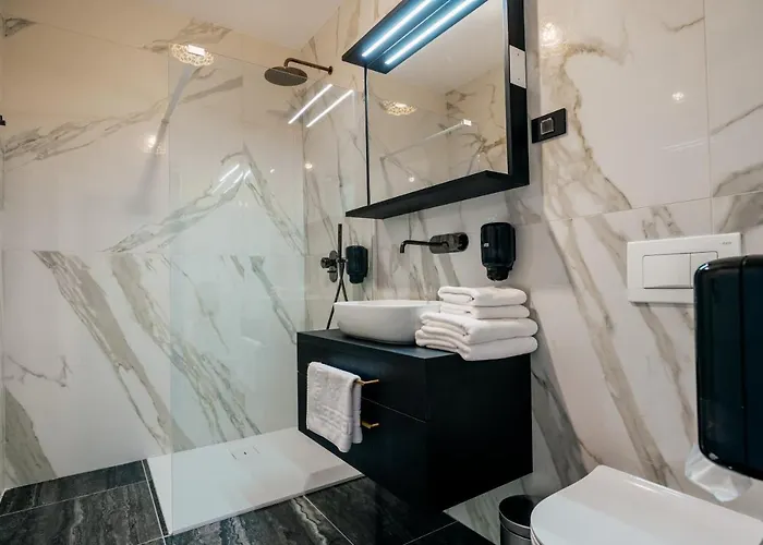 Dvorec Gregorcic Hotel